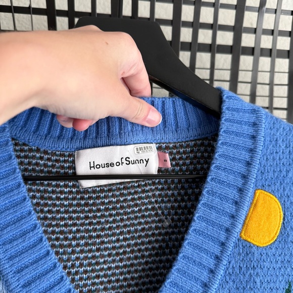 House of sunny chasing waterfalls sweater vest - Picture 5 of 11